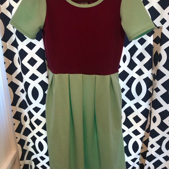 Lularoe Ameilia Size Small - Picture 2 of 7